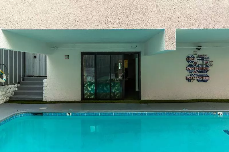 Shelter Hotel Los Angeles