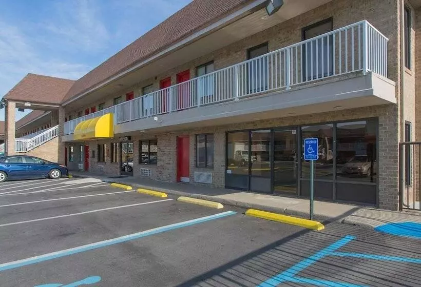 Hotel Studios And Suites 4 Less Battlefield Blvd