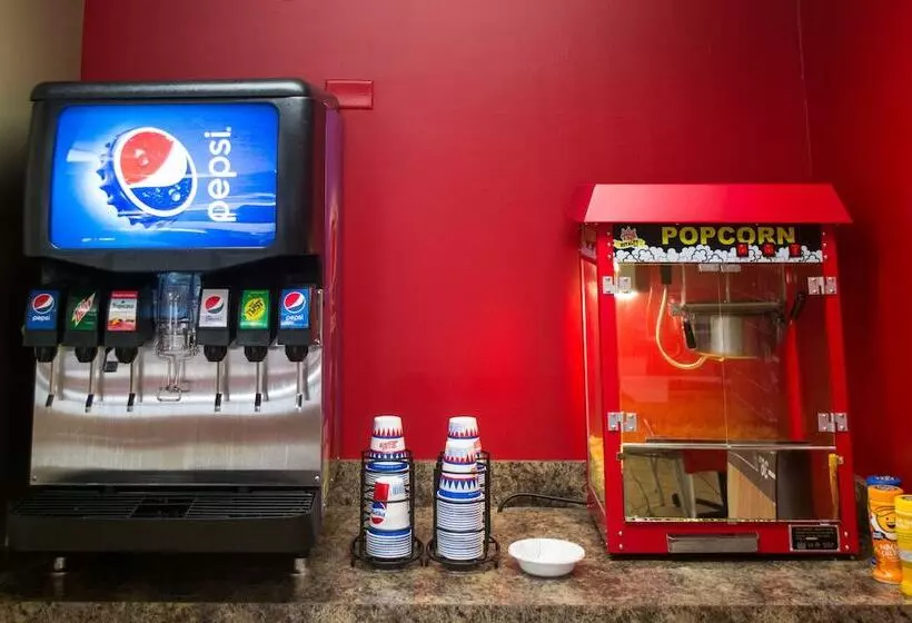 酒店 Super 8 By Wyndham Sandusky