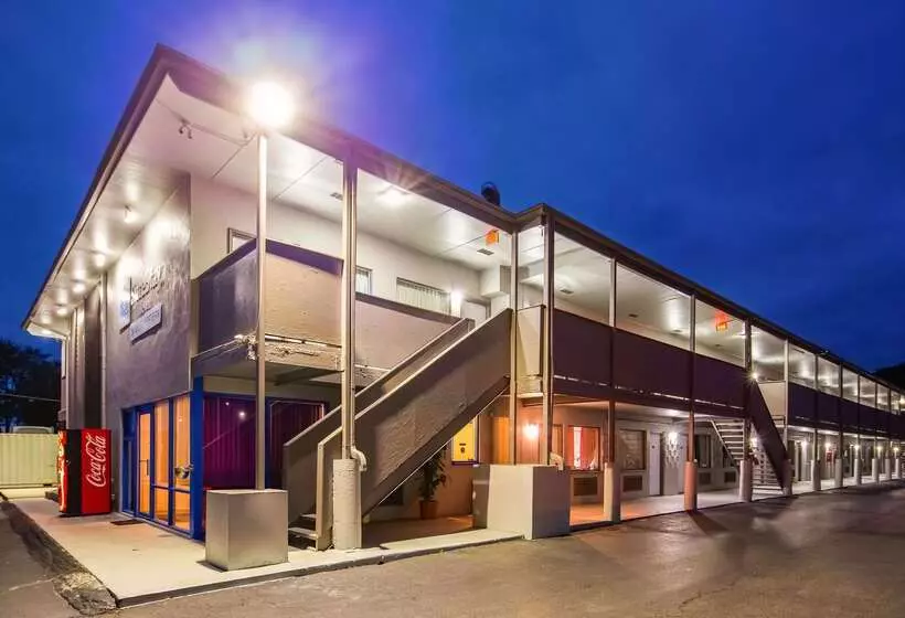 Surestay Hotel By Best Western Findlay