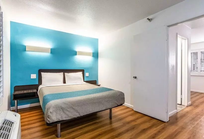 Motel 6 Fountain Valley, Ca   Huntington Beach Area