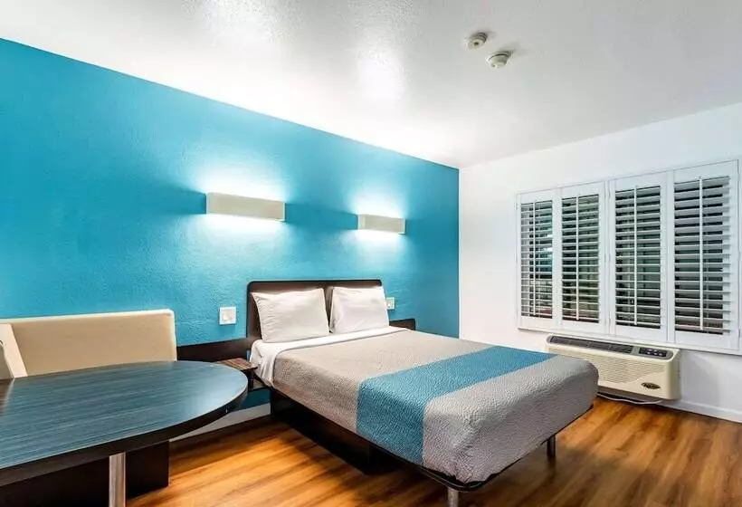 Motel 6 Fountain Valley, Ca   Huntington Beach Area