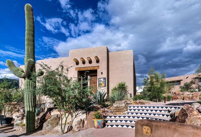 Hacienda Del Sol Guest Ranch Resort