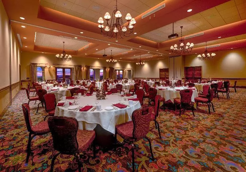 Hacienda Del Sol Guest Ranch Resort