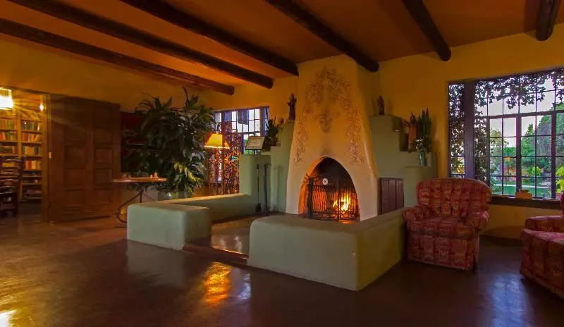 Hacienda Del Sol Guest Ranch Resort