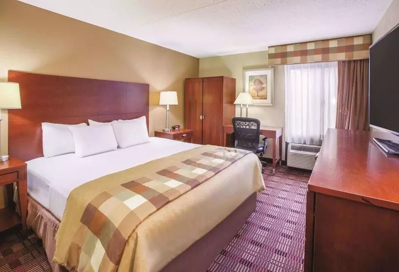 호텔 Majestica Inn And Suites