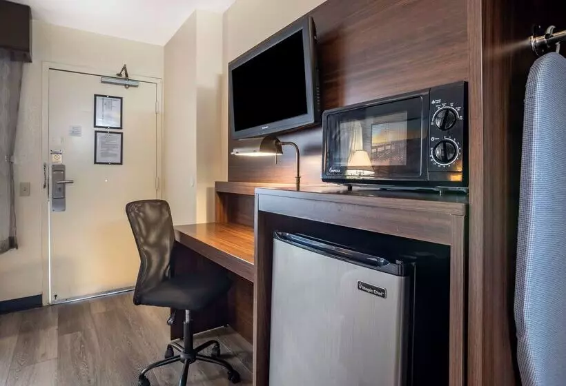 هتل Best Western Salisbury Plaza