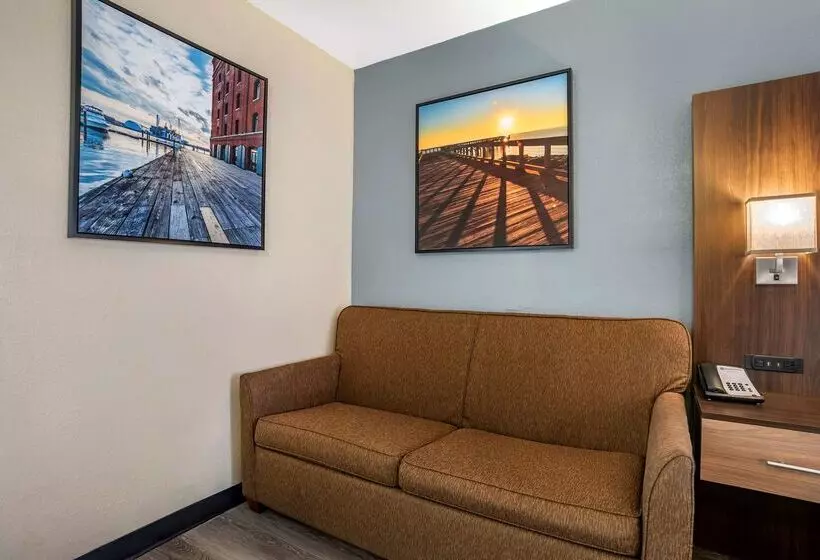 هتل Best Western Salisbury Plaza