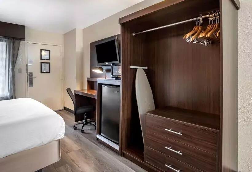 هتل Best Western Salisbury Plaza