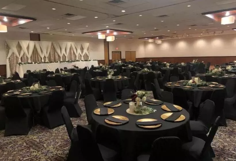 בית מלון כפרי Brookings Inn