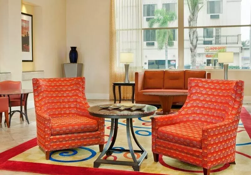 Hotel Courtyard By Marriott Long Beach Downtown