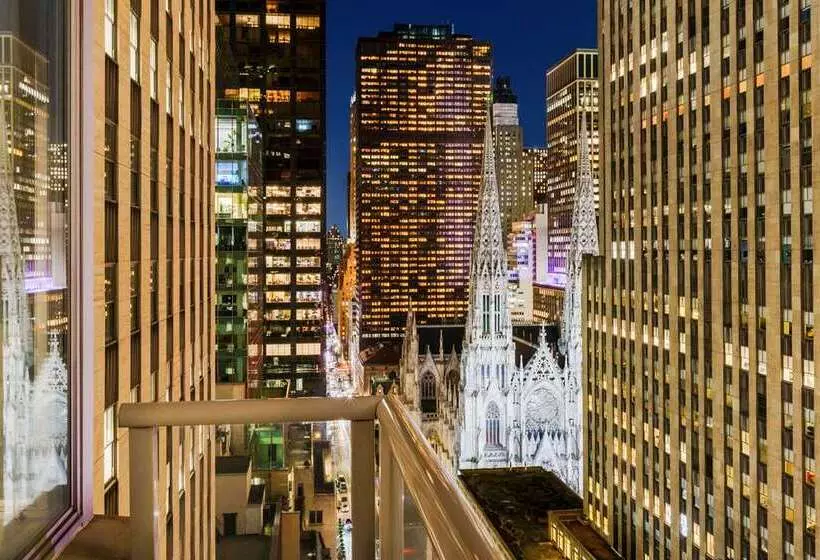 هتل Doubletree By Hilton New York Midtown Fifth Ave