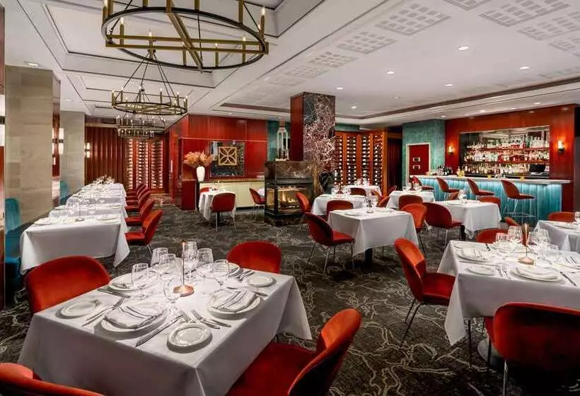 هتل Doubletree By Hilton New York Midtown Fifth Ave