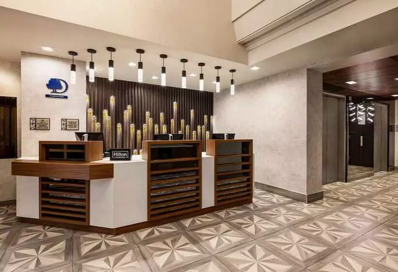 هتل Doubletree By Hilton New York Midtown Fifth Ave