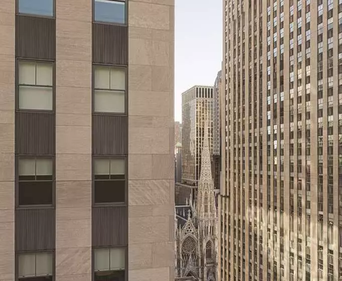 هتل Doubletree By Hilton New York Midtown Fifth Ave