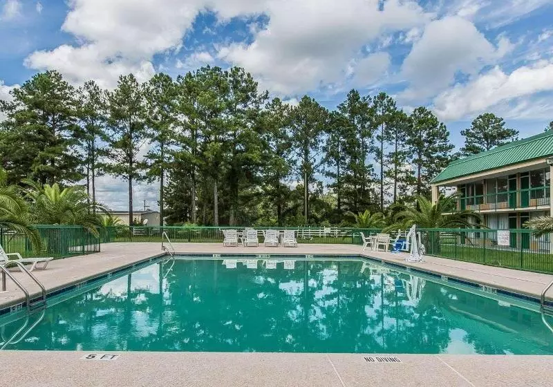 Отель Econo Lodge