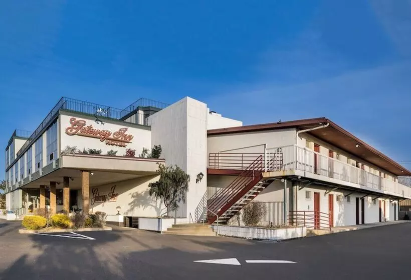 Hotel Gateway Inn