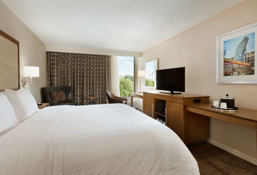 هتل Hampton Inn Atlantabuckhead