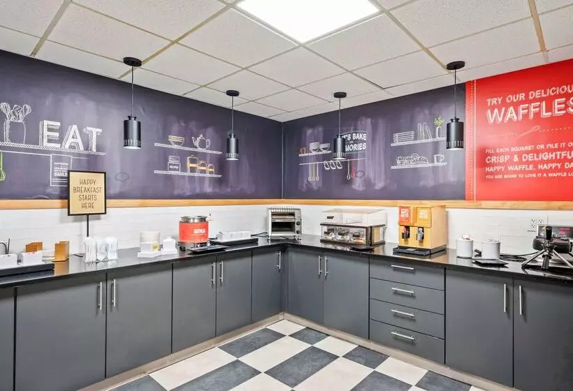 فندق Hampton Inn Cleveland Westlake