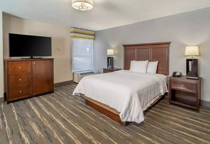 هتل Hampton Inn Nashville/vanderbilt