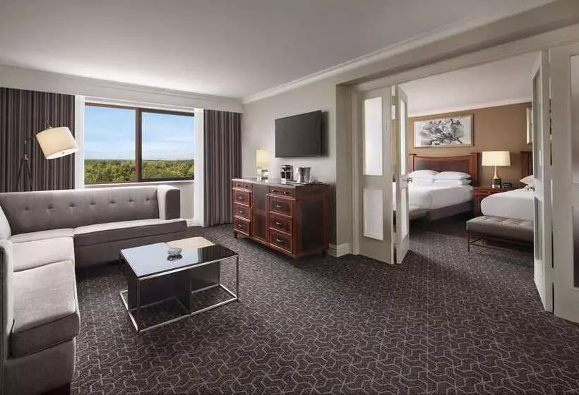 Отель Hilton Short Hills