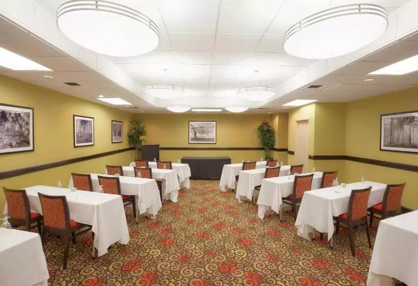 فندق Holiday Inn Portsmouth, An Ihg