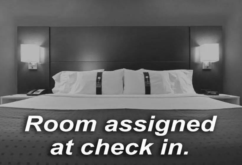 هتل Holiday Inn South Burlington