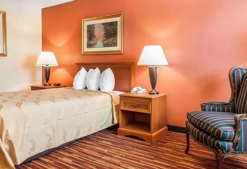 فندق Quality Inn
