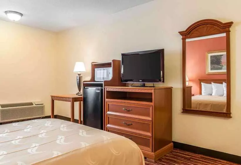 فندق Quality Inn
