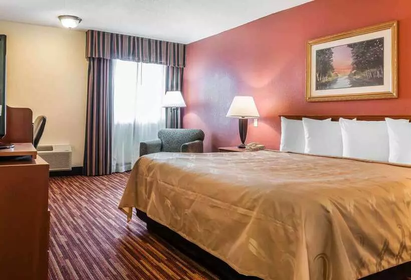 فندق Quality Inn