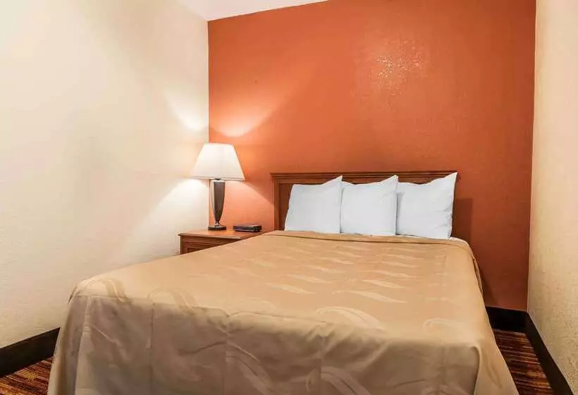 فندق Quality Inn