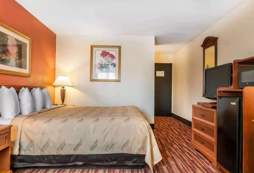 فندق Quality Inn