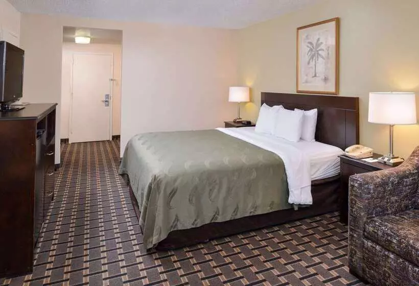 فندق Quality Inn & Suites Montebello Los Angeles