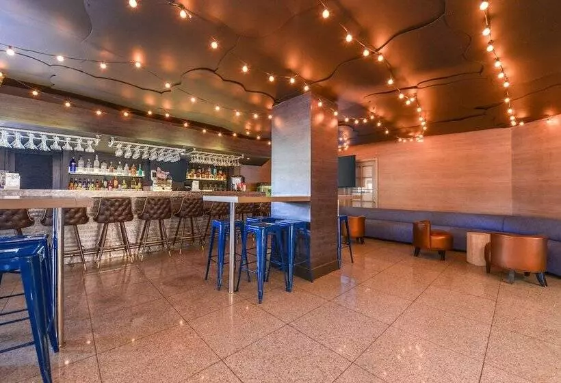 فندق Quality Inn & Suites Montebello Los Angeles