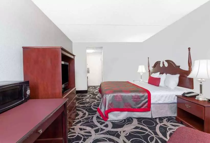 Hotel Ramada By Wyndham Henderson/evansville