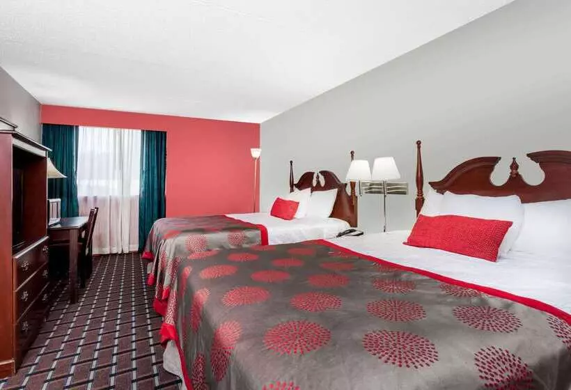 Hotel Ramada By Wyndham Henderson/evansville