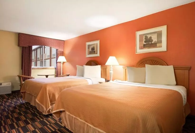 호텔 Travelodge By Wyndham Sturgis