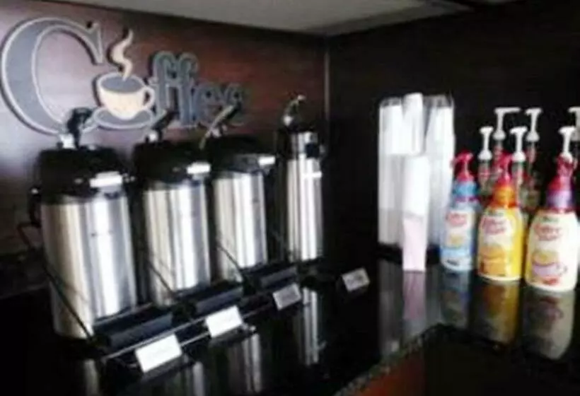 ホテル Westgate Inn & Suites