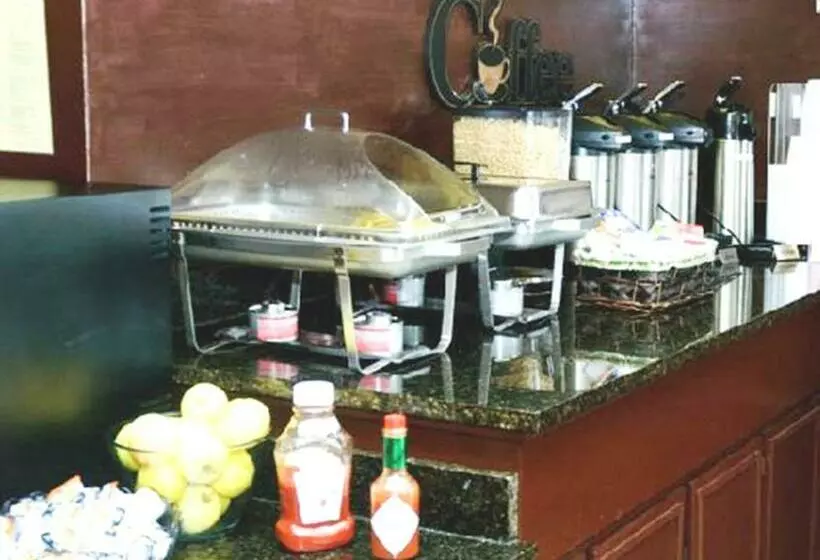 ホテル Westgate Inn & Suites