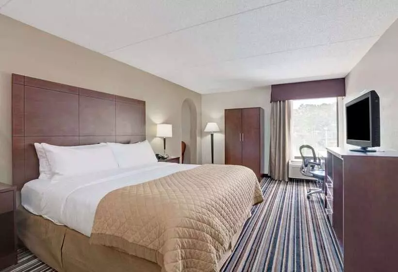 בית מלון כפרי Wyndham Garden Charlotte Airport Southeast