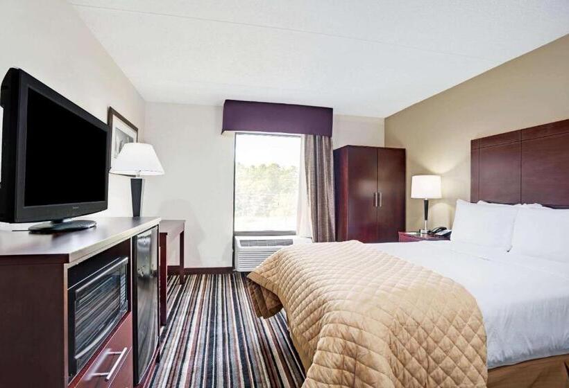 هتل Wyndham Garden Charlotte Airport Southeast