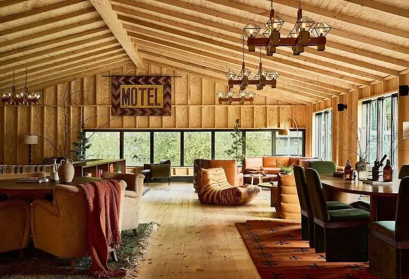 리조트 Bluebird Cady Hill Lodge