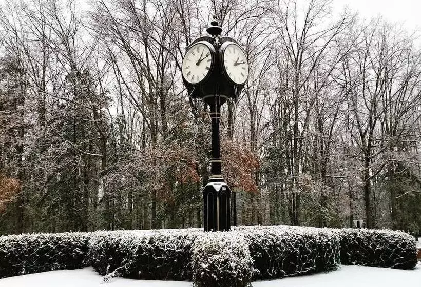 The Resort At Glade Springs