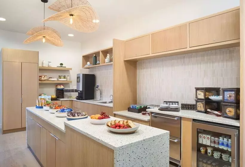 Delta Hotels By Marriott West Palm Beach