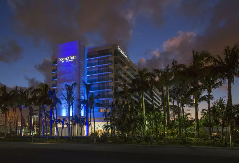 Doubletree Resort By Hilton Hollywood Beach