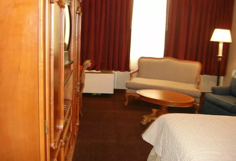 فندق A Victory Inn & Suites Muskegon