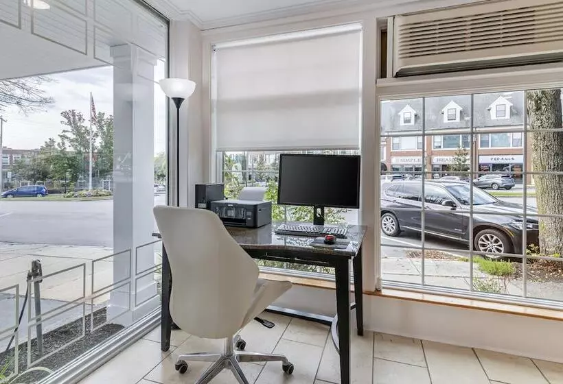 Hotel Downtown Dover Inn