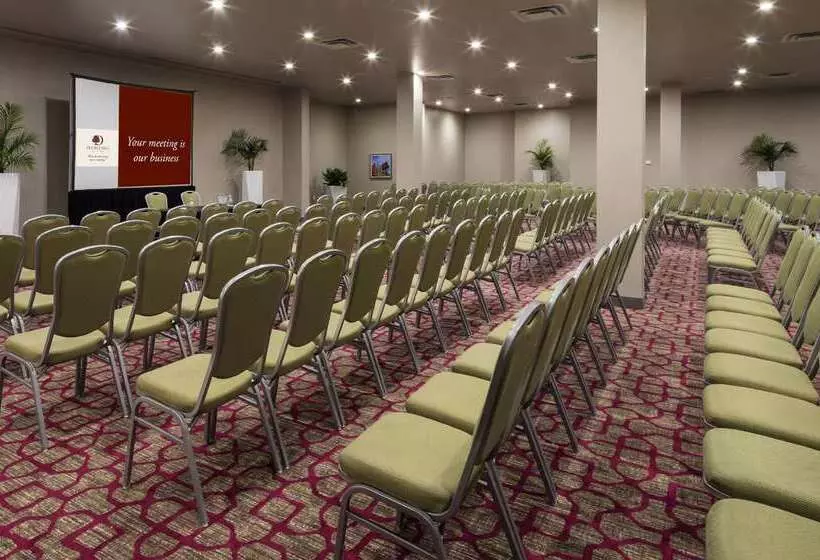 Doubletree By Hilton Hotel Austin Northwest Arboretum