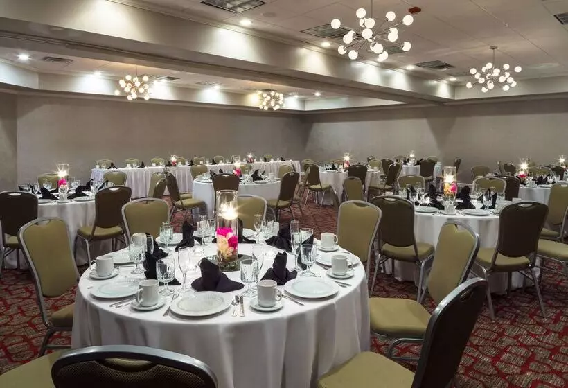 Doubletree By Hilton Hotel Austin Northwest Arboretum