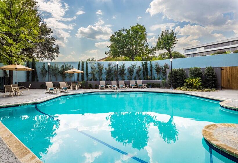 Doubletree By Hilton Hotel Austin Northwest Arboretum